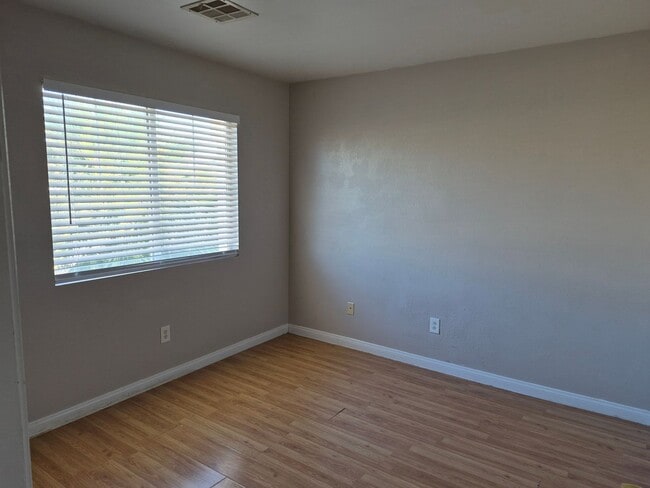 Building Photo - 812 Bow Creek Ln