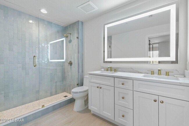 Building Photo - 102 Yacht Harbor Dr