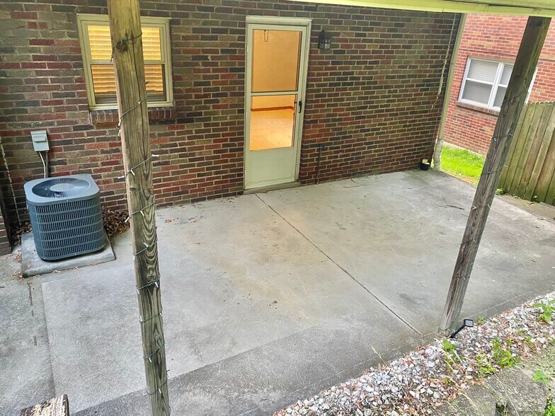 Building Photo - 210 Mount Lebanon Blvd