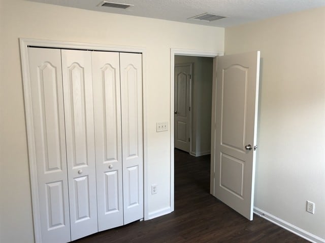 Building Photo - 76083 Deerwood Dr