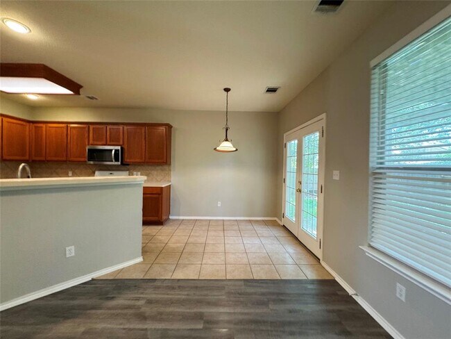 Building Photo - 2311 Portwood Bend Cove
