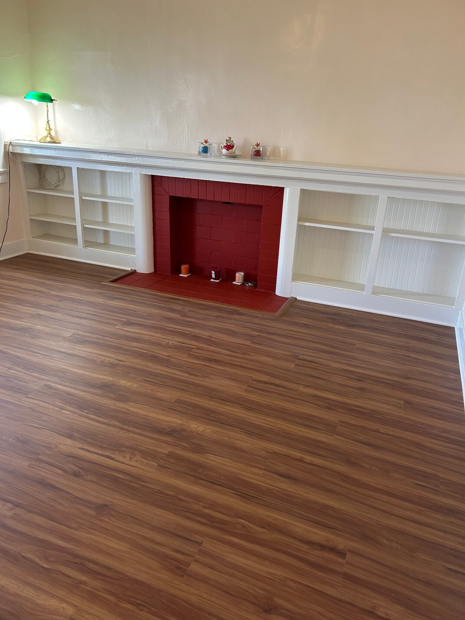 Building Photo - 515 N Garfield Ave