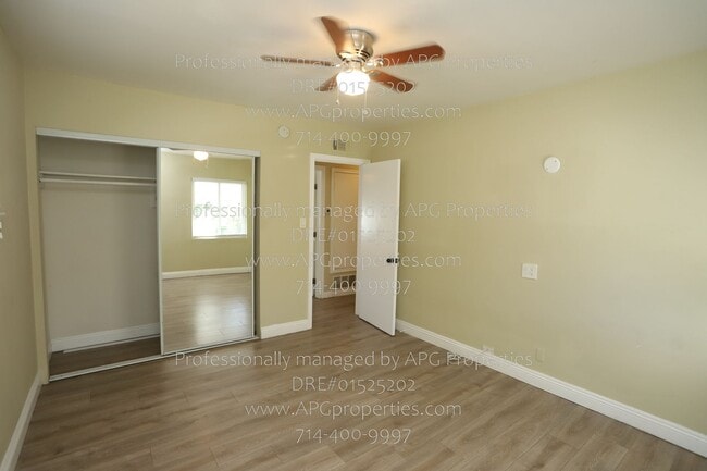 Building Photo - 722 S Hacienda St