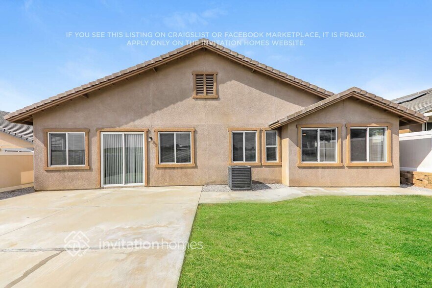 Building Photo - 835 Brownie Way