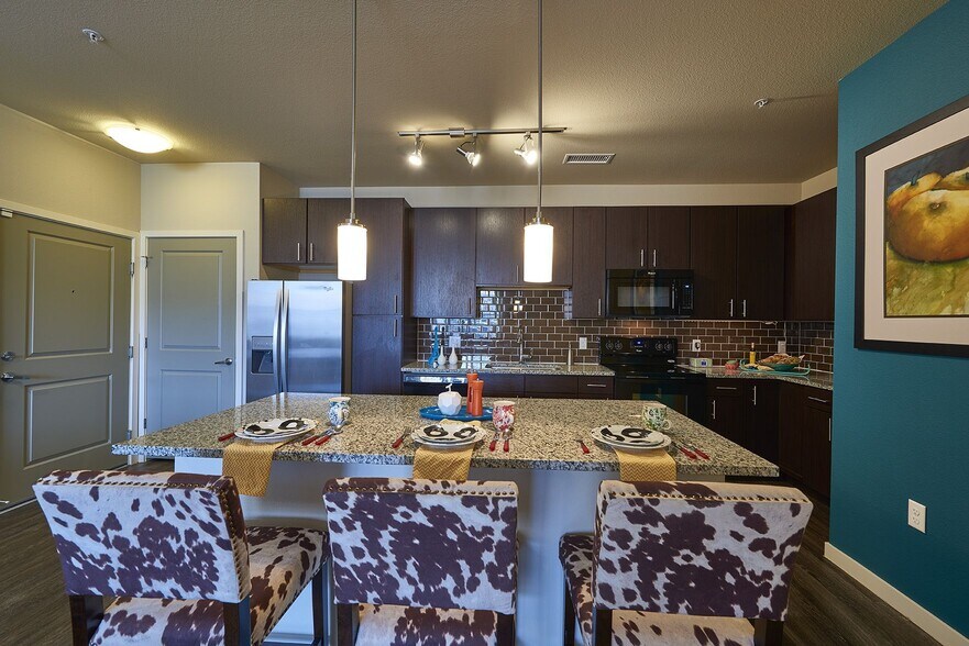 HiLine at Littleton Commons 8300 Erickson Blvd Littleton CO 80129 Apartment Finder