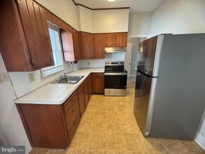 Building Photo - 41 E Patrick St