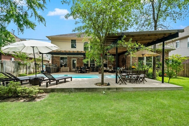 Building Photo - 6 Stickley Ct
