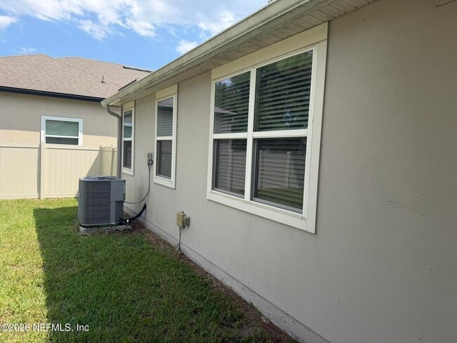 Building Photo - 742 Northside Dr S