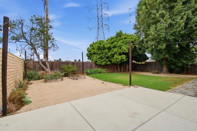 Building Photo - 6453 Tanager St