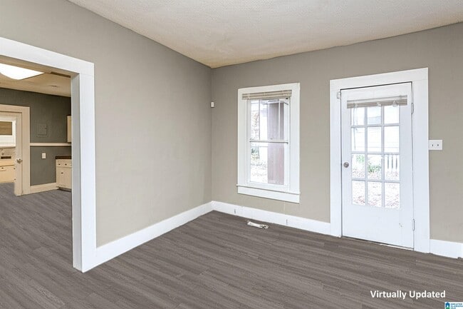 Building Photo - 617 83rd Pl S