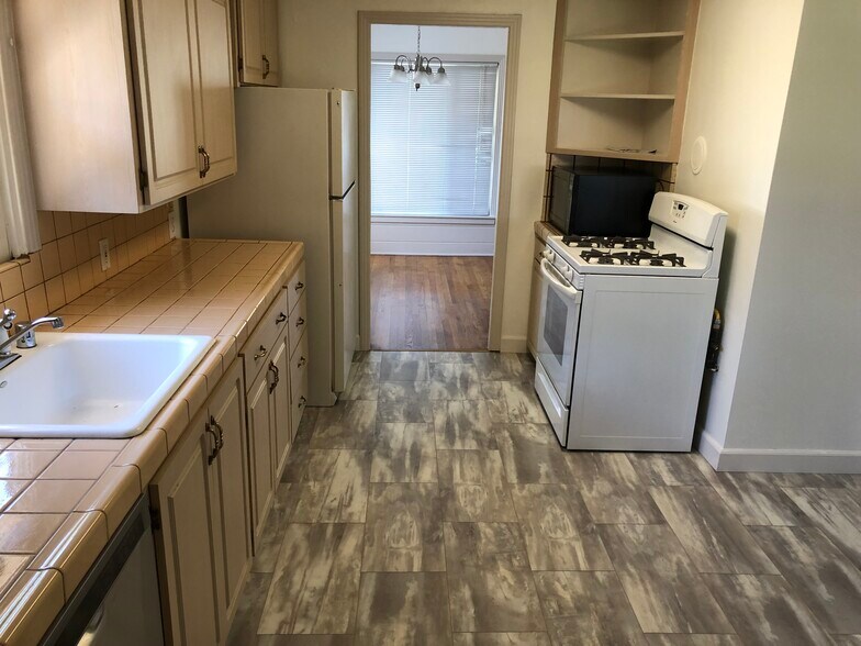 Building Photo - 91 46th St