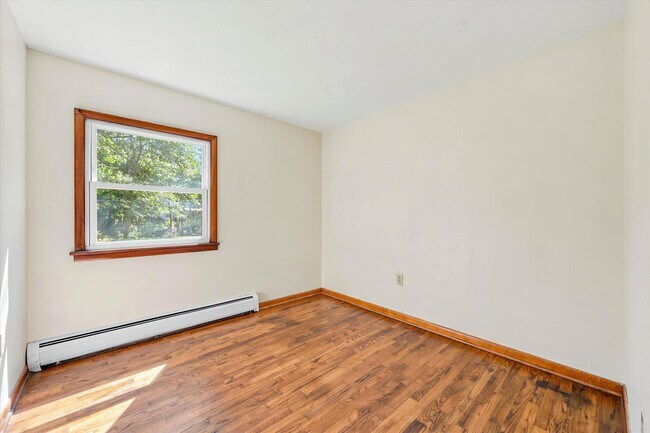 Building Photo - Charming 3 Bedroom, 2 Bathroom Ranch home in West Chester