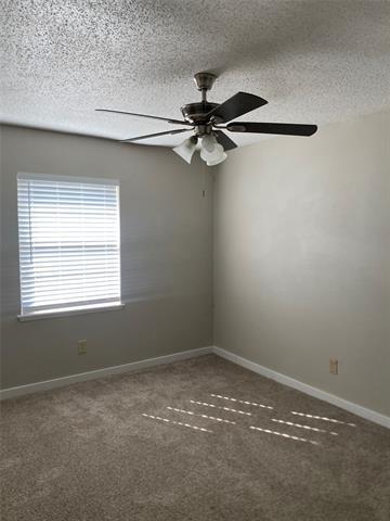 Building Photo - 802 Las Palmas Dr