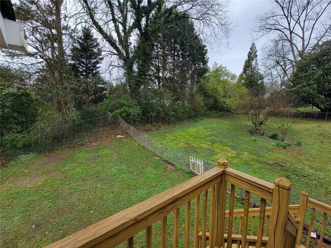 Building Photo - 251 Archer St