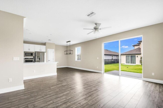 Building Photo - 7959 Rumney Ln