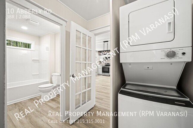 Building Photo - 10 Abberly Rd