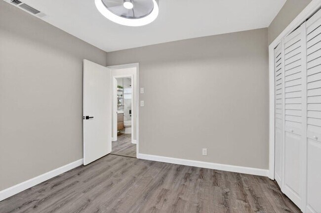 Building Photo - 3068 NW 25th Way