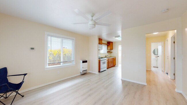 Building Photo - 115 Elkwood Ave