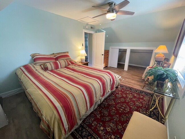 Building Photo - Lake Tahoe Furnished Rental