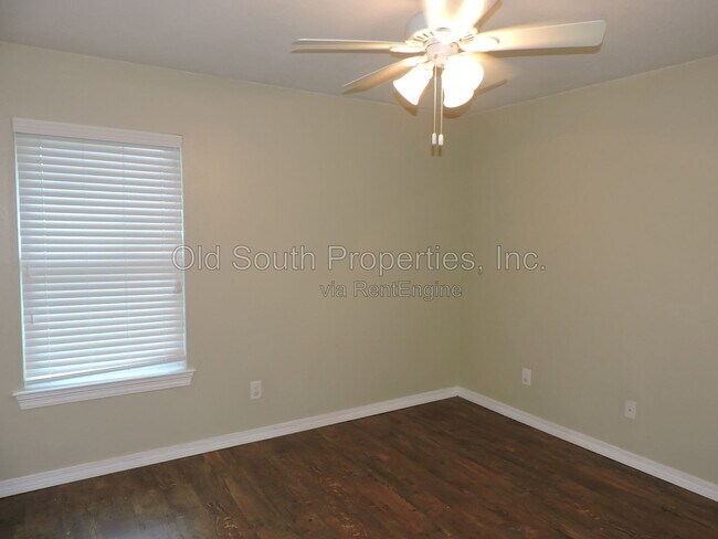 Building Photo - 5016 Challenger Way