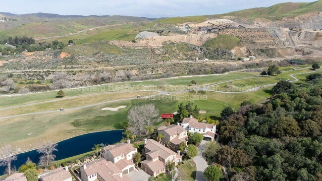 Building Photo - 2985 Breezy Meadow Cir