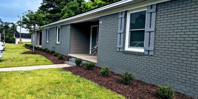 Primary Photo - Camellia Court