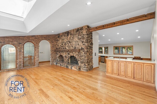 Building Photo - 7255 E Baldwin Rd