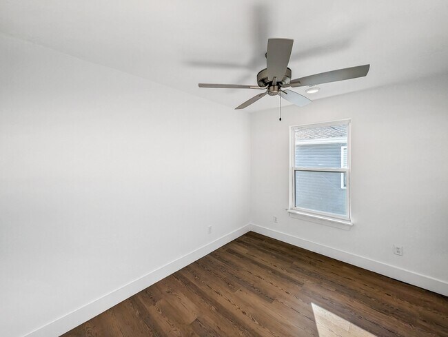 Building Photo - 1206 Nedra Dr