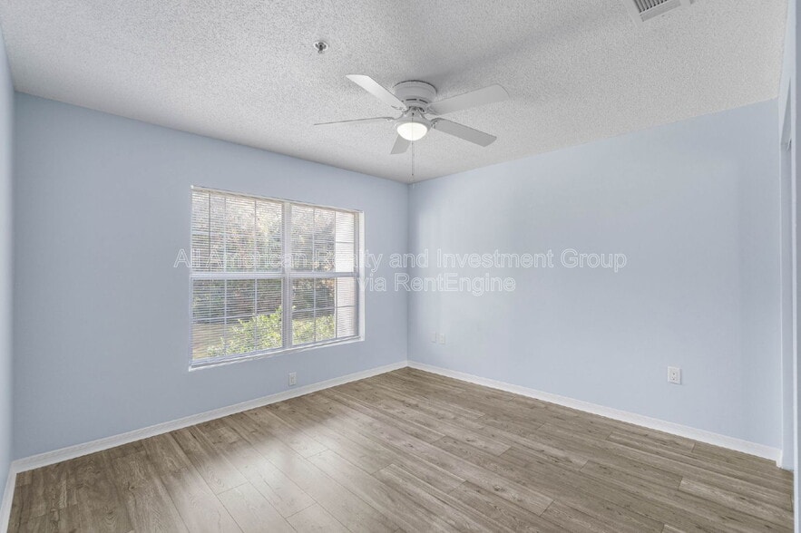 Building Photo - 4274 Calinda Ln