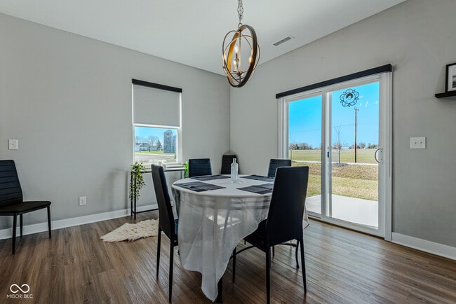 Building Photo - 144 Bluestem Ln