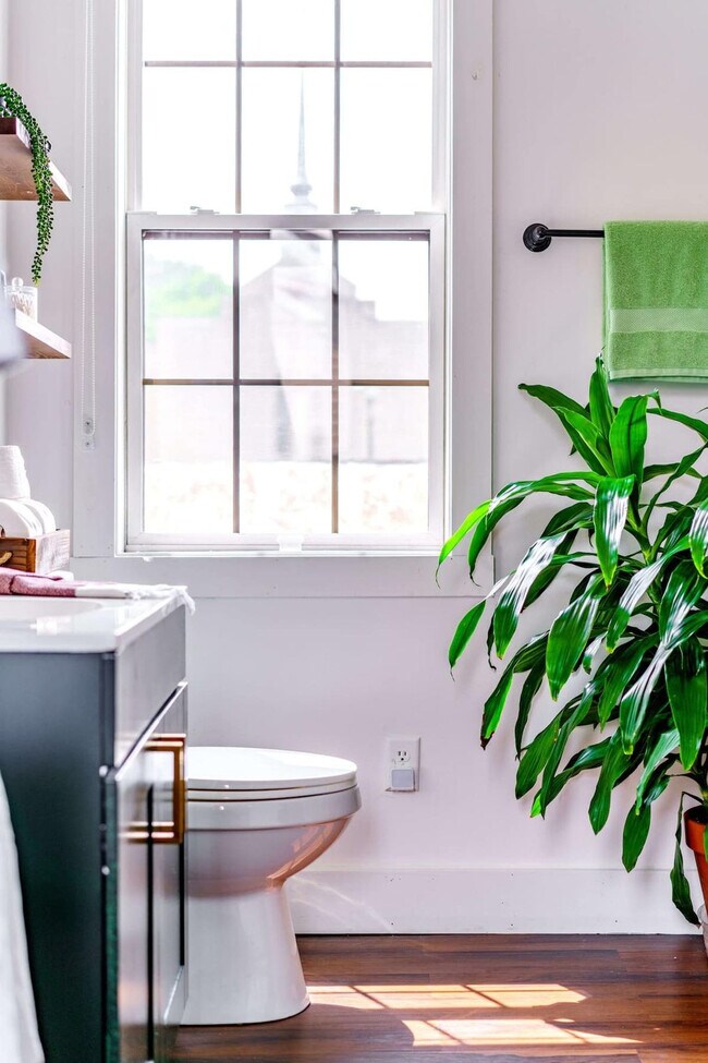 Building Photo - 241 W Water St