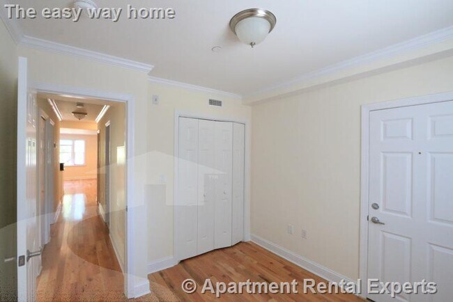 Building Photo - 55 Langdon St