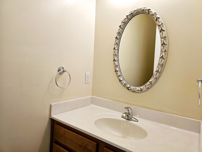 Building Photo - 135 S Comanche Cluster