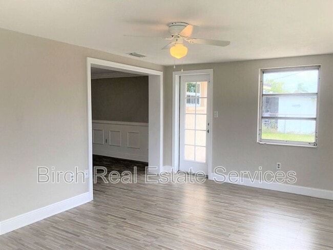 Building Photo - 2034 Peggy Dr