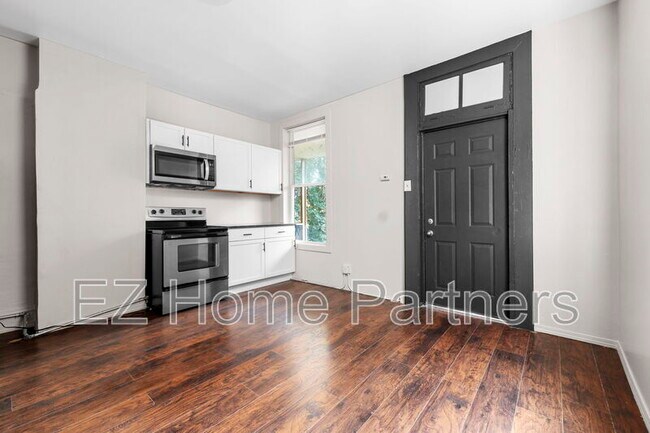 Building Photo - 3148 Nebraska Ave