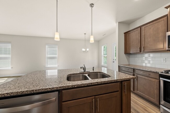 Building Photo - 82 Whitesell Way