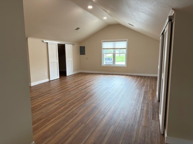 Building Photo - 635 Riverfront Dr