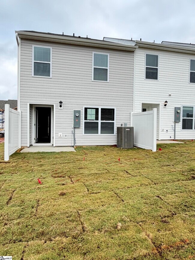 Building Photo - 803 Embark Cir