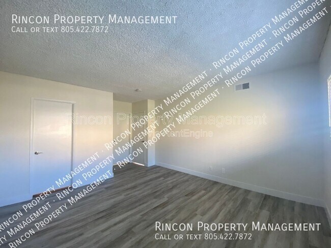 Building Photo - 555 Skyline Rd