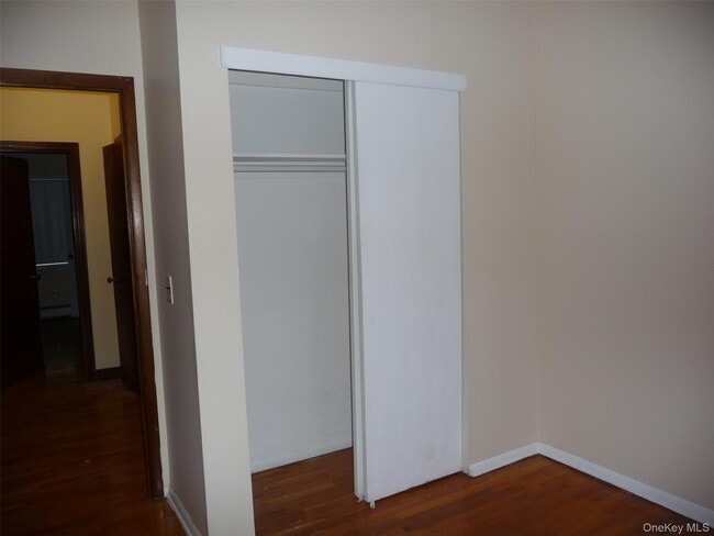 Building Photo - 12 Shelley Ct