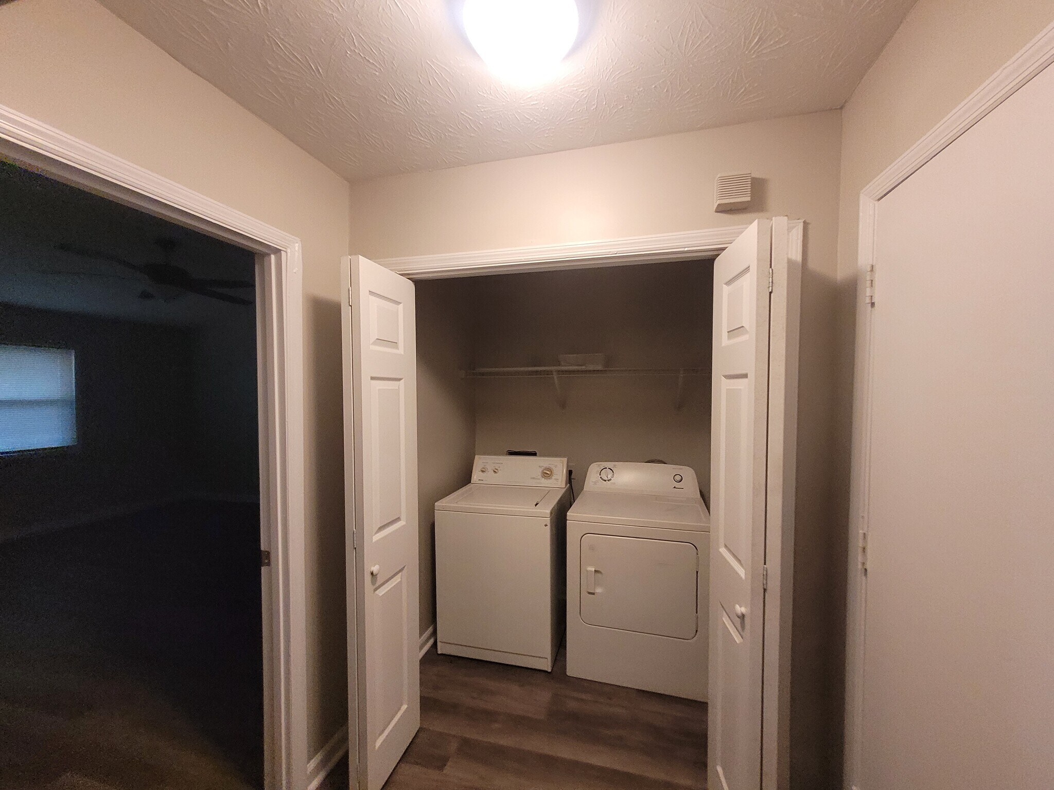 Building Photo - 5885 Wellborn Trl