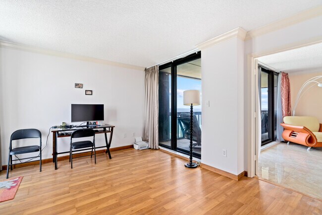 Building Photo - 5380 N Ocean Dr