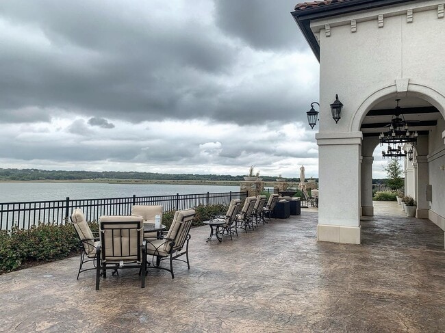 Building Photo - 3927 Cascade Sky Dr