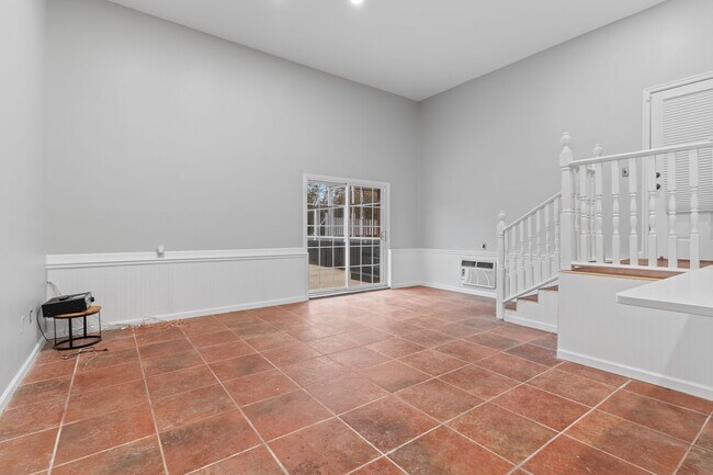 Building Photo - 111 Rea Dr