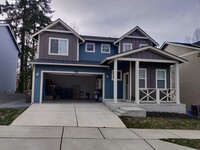 Building Photo - Fully Furnished Tacoma Home For Rent!