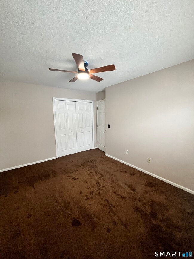 Building Photo - 25 Padanaram Rd