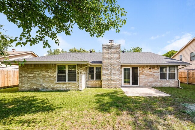 Building Photo - 2677 Steppington St