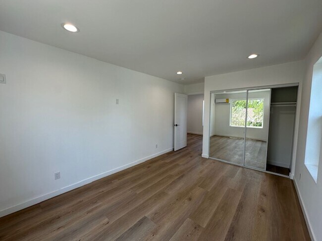 Building Photo - Brand new 3-bedroom, 2-bathroom designed f...
