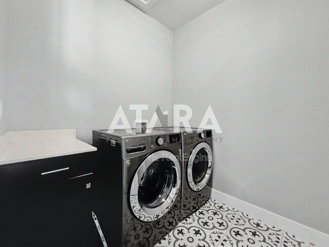 Building Photo - 9167 S Galette Ln