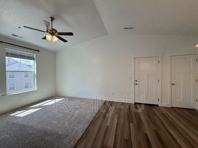 Building Photo - 511 N 310 W